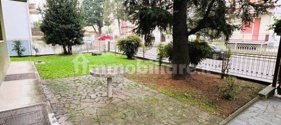 Apartamento de 3 dormitorios en Noceto, Italy No. 17717 32