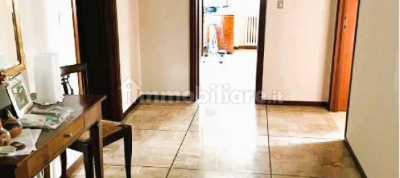 Apartamento de 3 dormitorios en Noceto, Italy No. 17717 2
