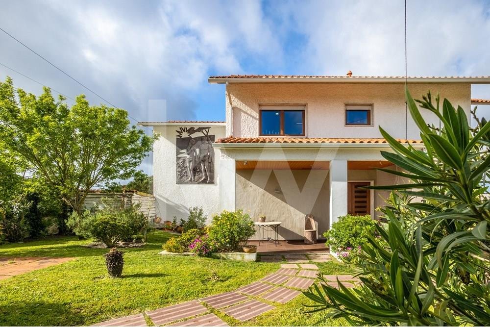 5 bedrooms Villa in Caldas da Rainha, Portugal No. 141233