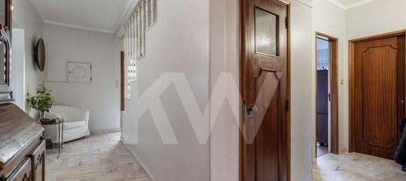 5 bedrooms Villa in Caldas da Rainha, Portugal No. 141233 9