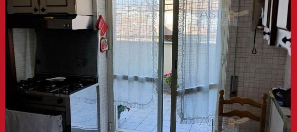 5 bedrooms Apartment in Aprilia, Italy No. 330954 9