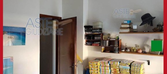 5 bedrooms Apartment in Aprilia, Italy No. 330954 33