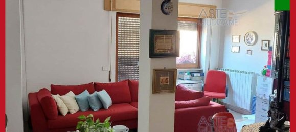 5 bedrooms Apartment in Aprilia, Italy No. 330954 17