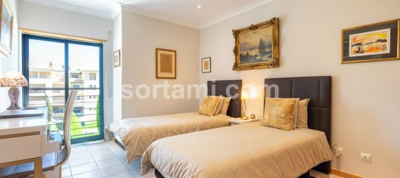 2 bedrooms Penthouse in Quarteira, Portugal No. 106431 2