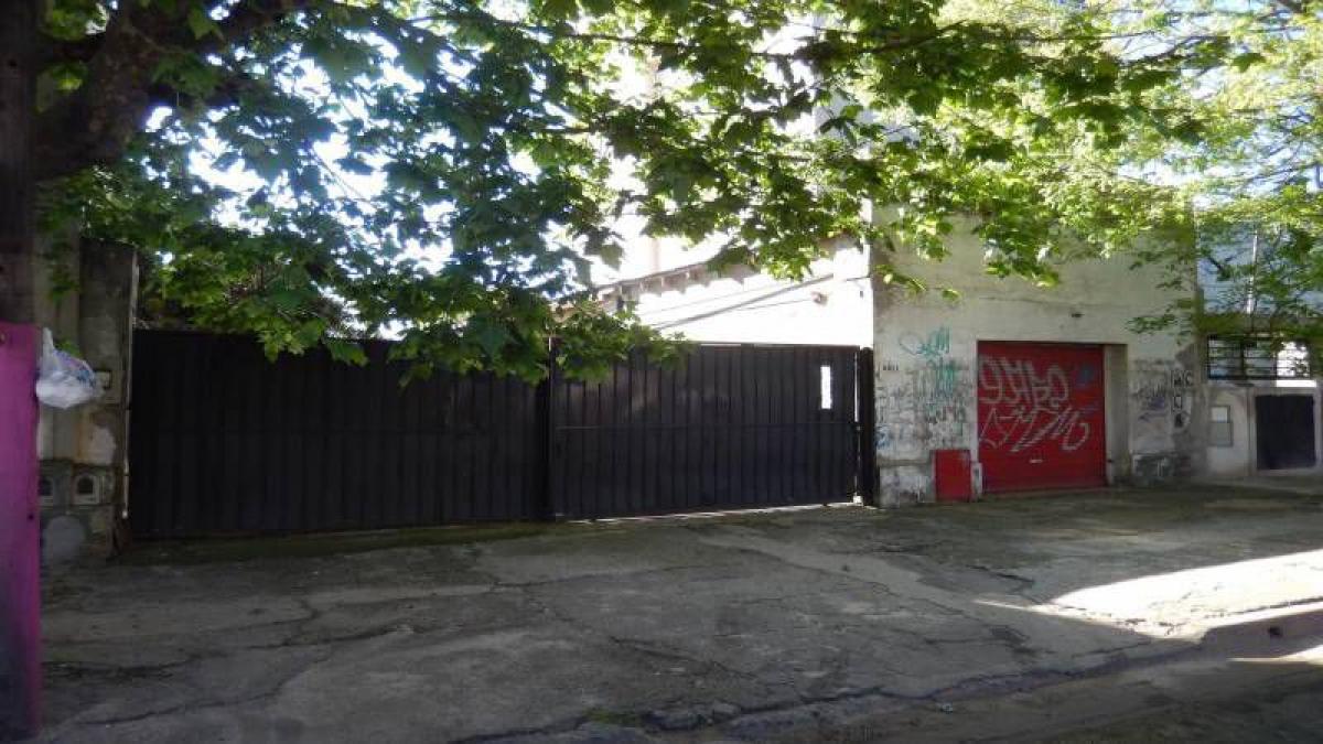 2 bedrooms House in Quilmes, Argentina No. 51221