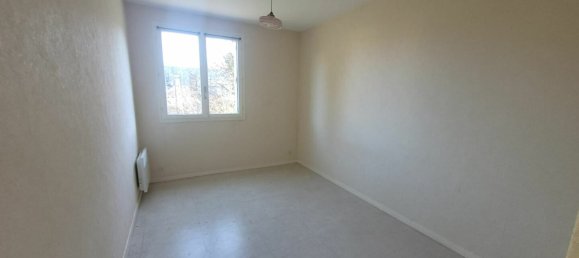 Квартира с 3 спальнями в Ла Ферте-су-Жуар, Франция № 124905 5