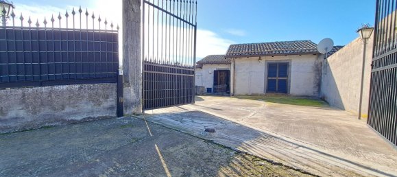 7 rooms Villa in Ragalna, Italy No. 286388 4