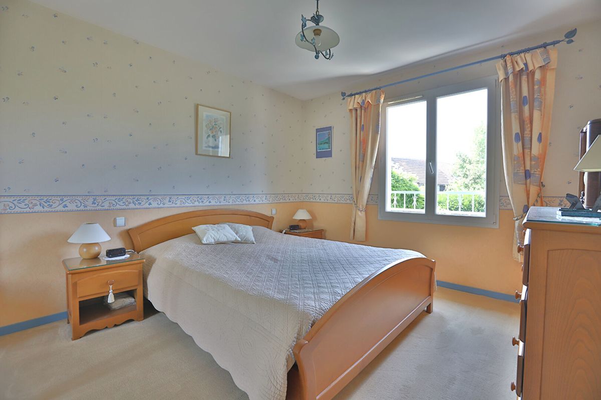 5 Schlafzimmer Haus in La Queue-les-Yvelines, France, Nr. 174247