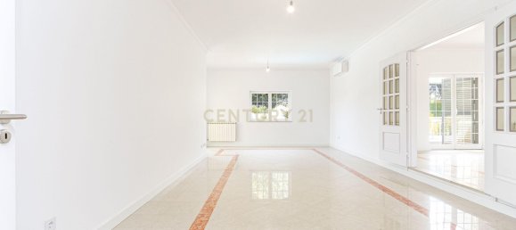 4 bedrooms House in Corroios, Portugal No. 89643 19