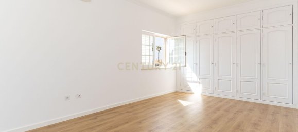 4 bedrooms House in Corroios, Portugal No. 89643 31