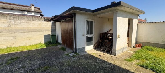 3 rooms Villa in Sannazzaro de' Burgondi, Italy No. 18962 22