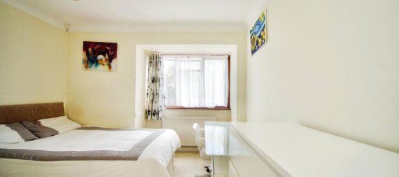3 bedrooms Apartment in London, United Kingdom No. 11635 10