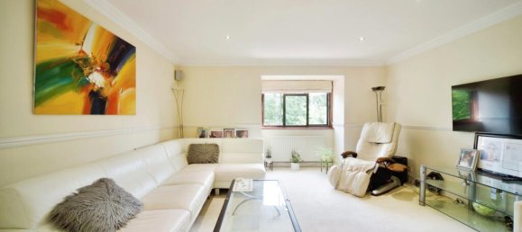 3 bedrooms Apartment in London, United Kingdom No. 11635 5