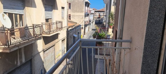 Apartamento de 3 dormitorios en Catania, Italy No. 371230 24