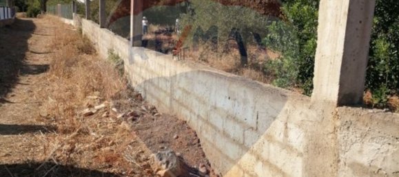 Земельный участок 4100м² в Лоле, Португалия № 38985 4