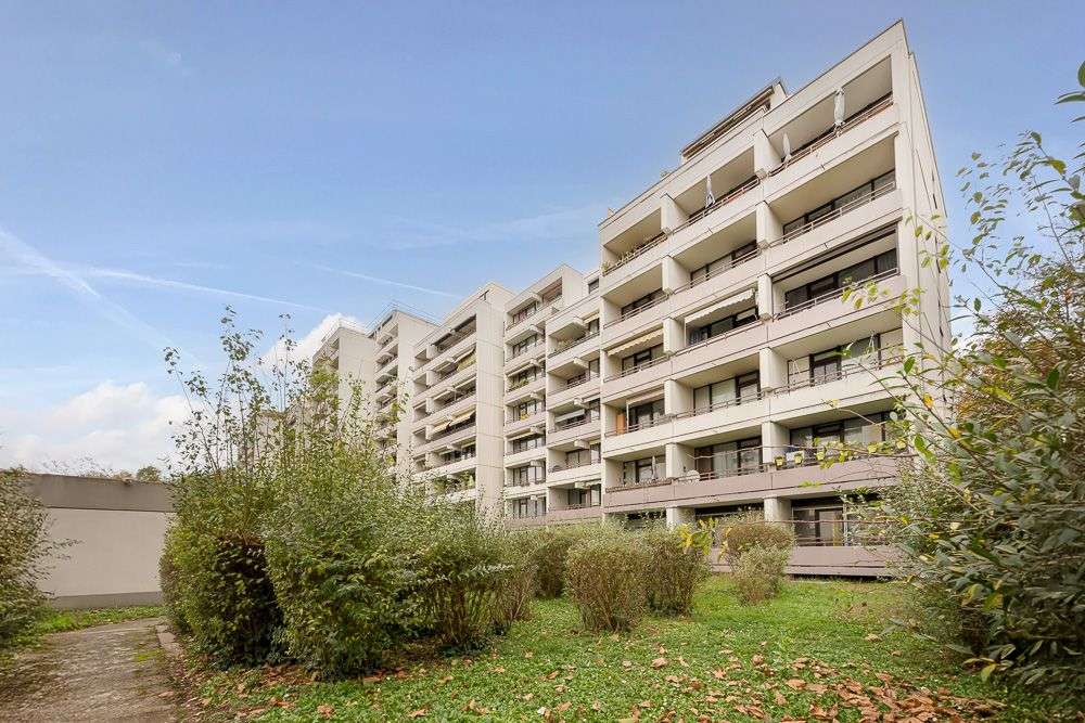 Квартира с 2 спальнями в Висбаден, Германия № 223749