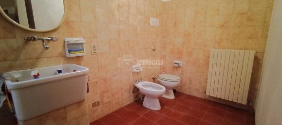 4 rooms Apartment in Bergamo, Italy No. 232374 56