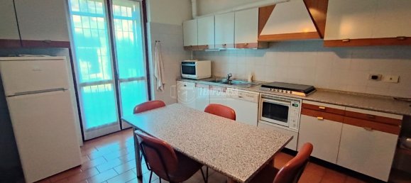 4 rooms Apartment in Bergamo, Italy No. 232374 8