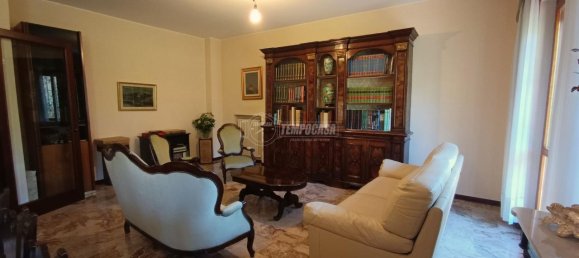 4 rooms Apartment in Bergamo, Italy No. 232374 5