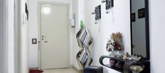 2 rooms Apartment in Monza, Italy No. 334568 7