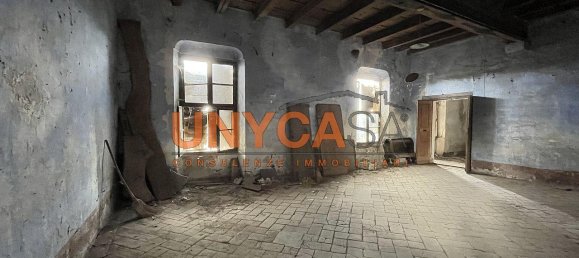 11 rooms House in Verona, Italy No. 126568 2