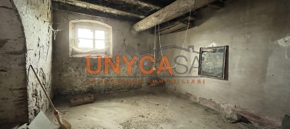 11 rooms House in Verona, Italy No. 126568 3