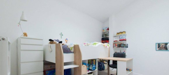 3 Schlafzimmer Haus in Nanterre, France, Nr. 151720 16