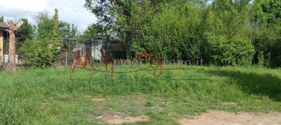 500m² Land in Ponte San Nicolò, Italy No. 232019 2