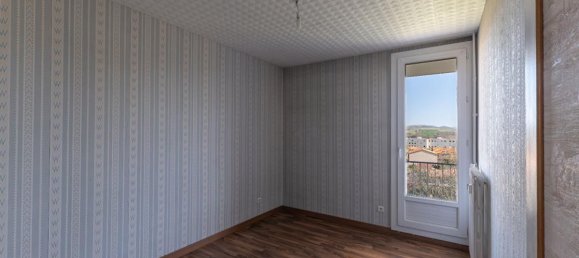 3 bedrooms Apartment in Cournon-d'Auvergne, France No. 206577 9