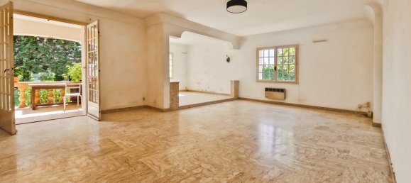 3 bedrooms House in Uzes, France No. 298324 6