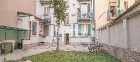 Квартира с 2 комнатами в Сесто Сан Джованни, Италия № 152854 3