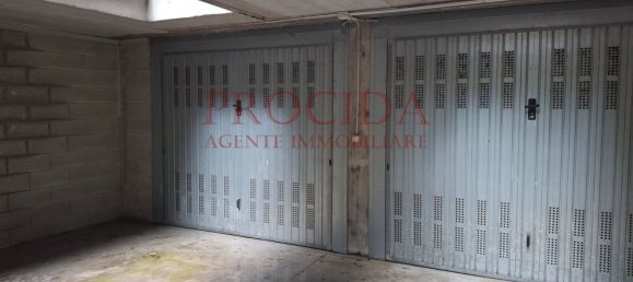 Garaje en Milan, Italy No. 359059 5