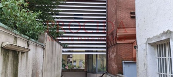 Garaje en Milan, Italy No. 359059 7