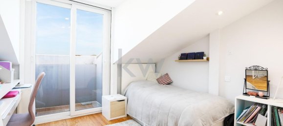 4 غرف نوم منزل ذو طابقين في Lisbon, Portugal رقم 144612 17