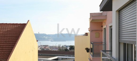 4 غرف نوم منزل ذو طابقين في Lisbon, Portugal رقم 144612 32