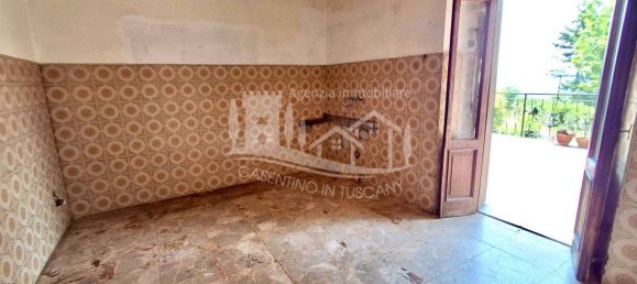 2 chambres Appartement à Arezzo, Italy No. 266076 10