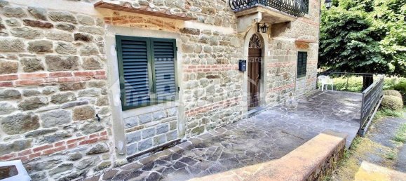 2 chambres Appartement à Arezzo, Italy No. 266076 2