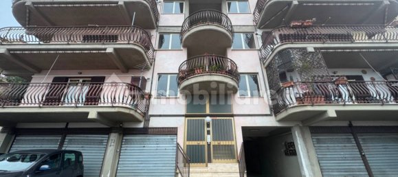 Apartamento de 2 dormitorios en Guidonia Montecelio, Italy No. 227283 2