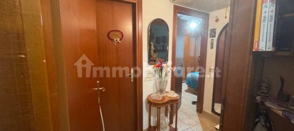 Apartamento de 2 dormitorios en Guidonia Montecelio, Italy No. 227283 16