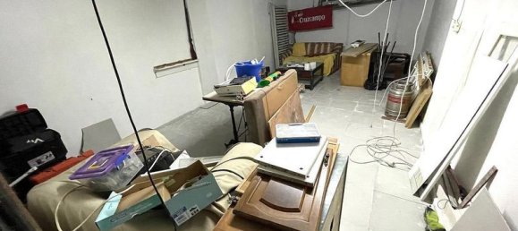 Propiedad comercial de 3 dormitorios en Marbella, Spain No. 180134 2