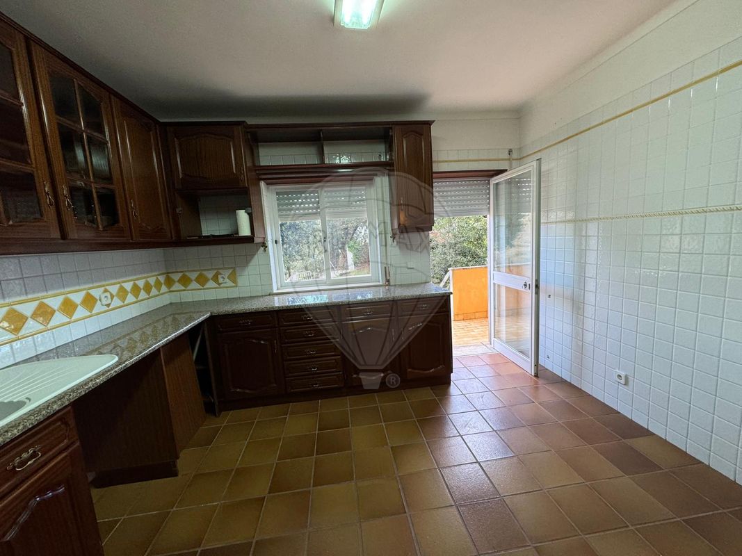 3 bedrooms House in Caldas da Rainha, Portugal No. 17297