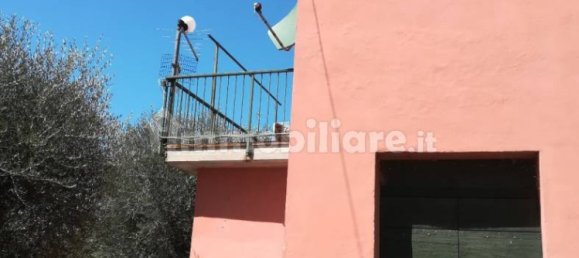 2 bedrooms House in Civitella del Tronto, Italy No. 272766 4