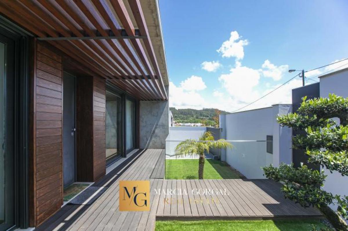 3 bedrooms Villa in Vila Nova de Gaia, Portugal No. 3538