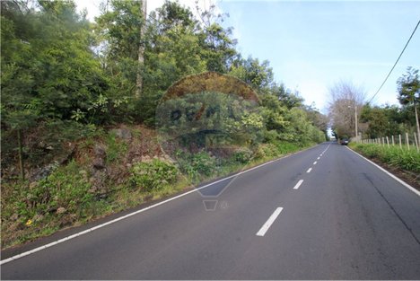 1500m² Land in Funchal, Portugal No. 92194