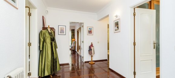 6 bedrooms Villa in Sesimbra, Portugal No. 111025 26