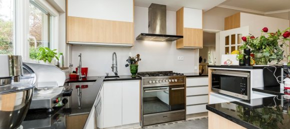 6 bedrooms Villa in Sesimbra, Portugal No. 111025 17