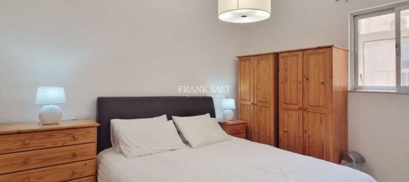 2 bedrooms Apartment in Marsalforn, Malta No. 11595 2