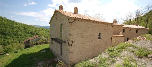 4000m² Commercial property in Sant'Agata Feltria, Italy No. 164113 5