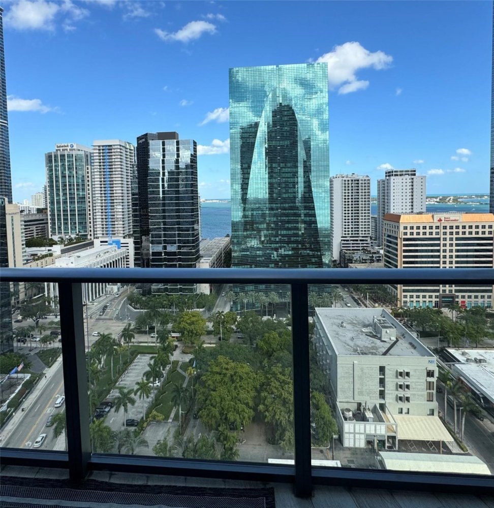 1 dormitorio propiedad comercial en alquiler en Miami, Miami-Dade, Florida, USA № 613578