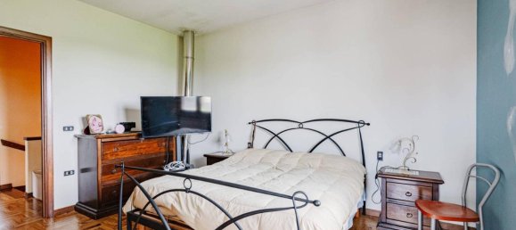 6 rooms House in Buggiano, Italy No. 154995 12